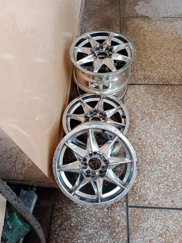 15 inch multi pcid Alloy rims 4