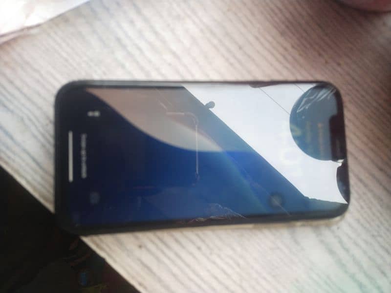 iPhone XR good condition no open no repair All ok face id trutron  10 5