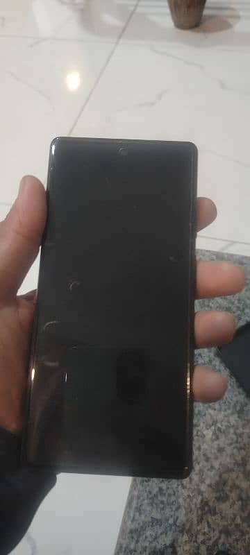 I'm selling my phnoe google pixel 6 (6/128) 1