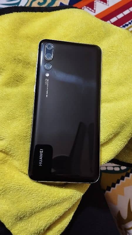 huawei p20 pro 10by10 condition official pta 0