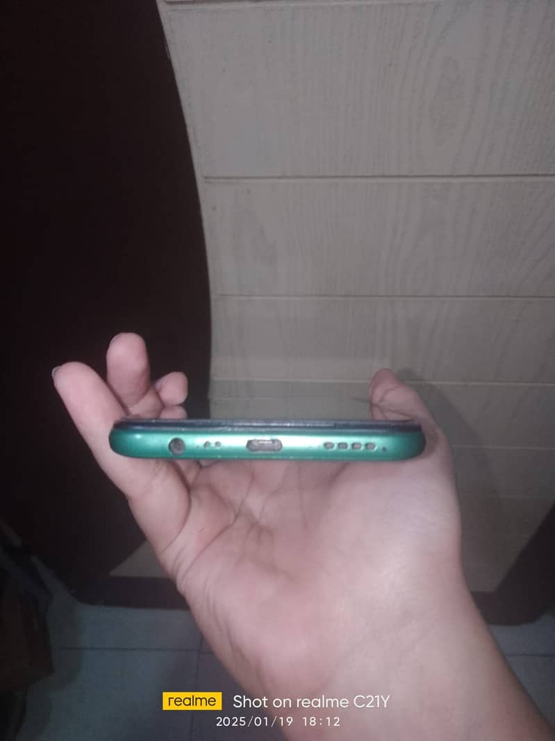 Realme 5i 3