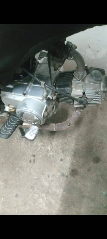 Unique 2016 model engine ok chalne main bhi ok hy urgent for sale 3