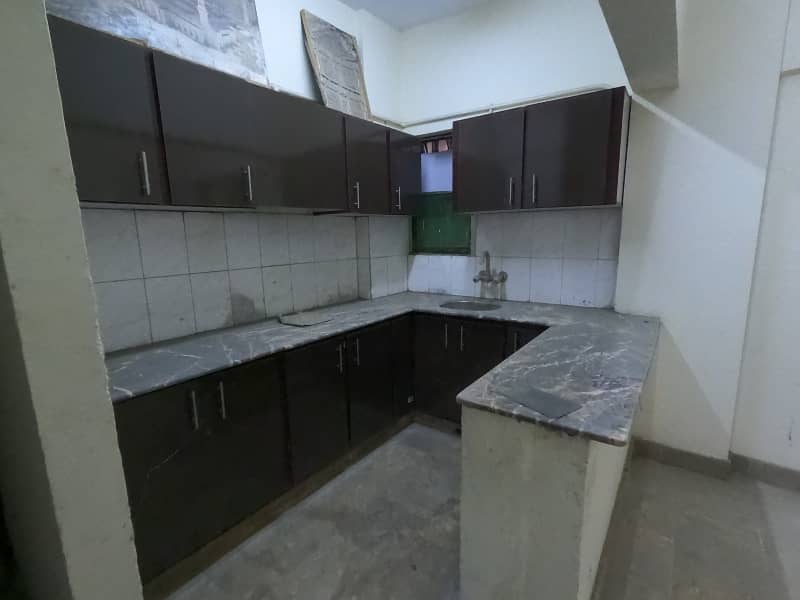 Prime Location 900 Square Feet Flat Available For Sale In Gulzar-E-Hijri If You Hurry 7