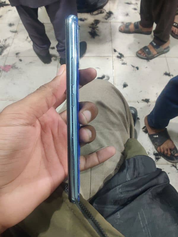 vivo s 1.8/256 gb. exchange possible sath cash doga 2