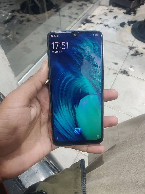 vivo s 1.8/256 gb. exchange possible sath cash doga 4