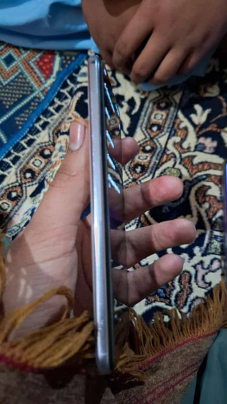 vivo v21 8+4.128 in good condition all okay 7