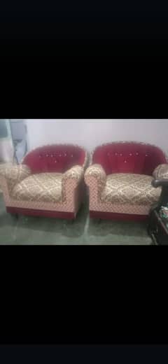 sOfas two seater available