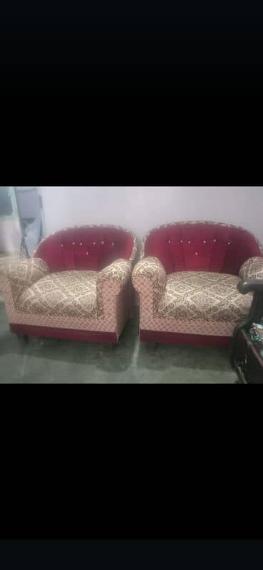 sOfas two seater available 0