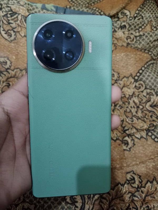 tecno spark 20 pro plus 0