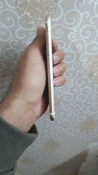 Iphone 7 Non Pta 10/10 Condition guaranteed pack phone 2