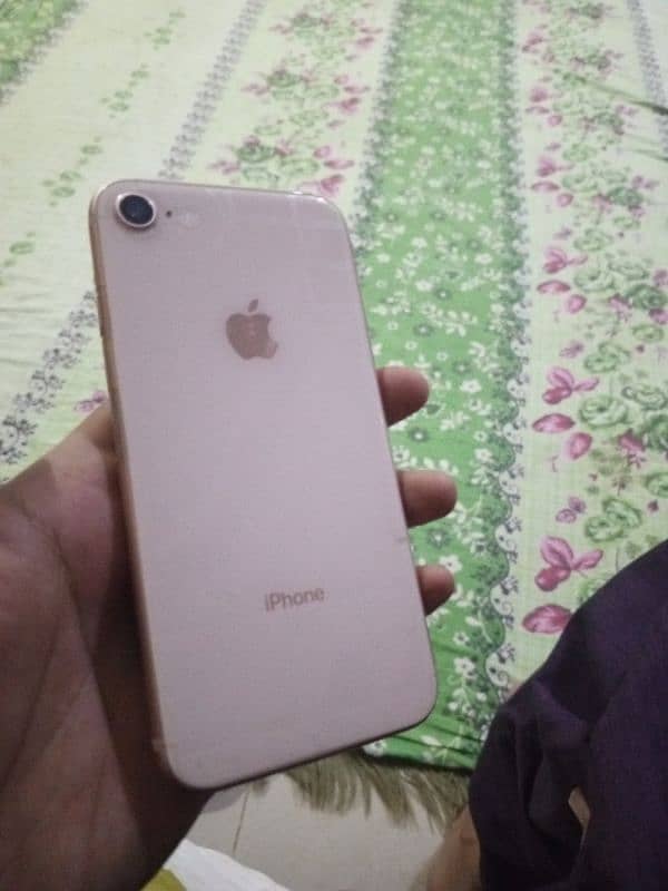 iphone 8 64gb Gold 1