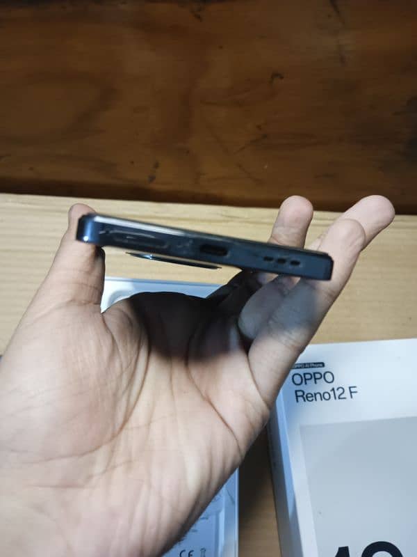 Oppo Reno 12F 7