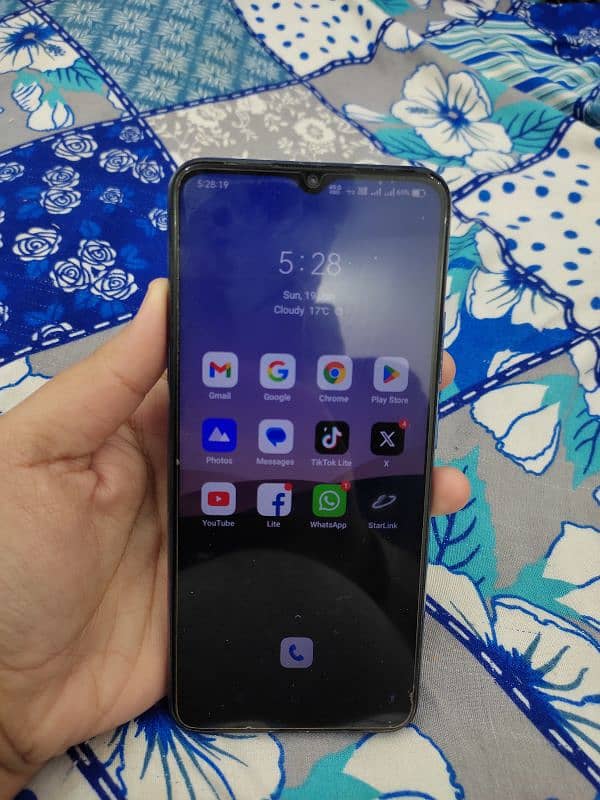 Realme C12 in good condition 2