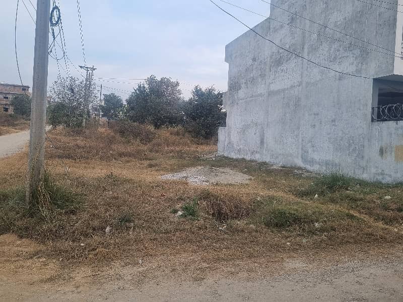 Beautiful Corner Plot For Sale In I-14/3 With Extra Land 0