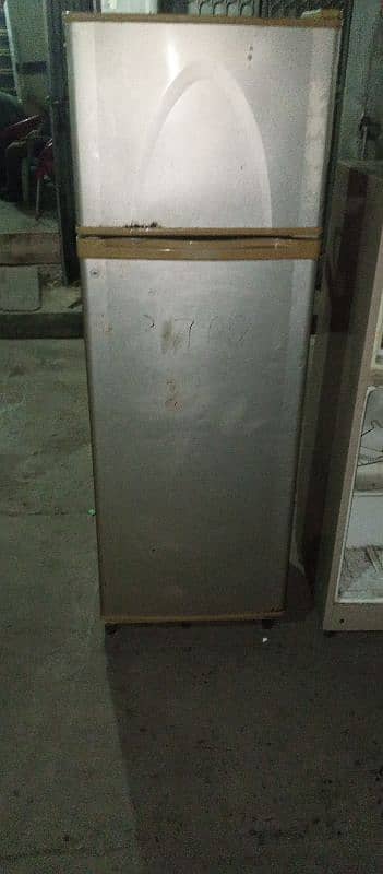 used fridge 0