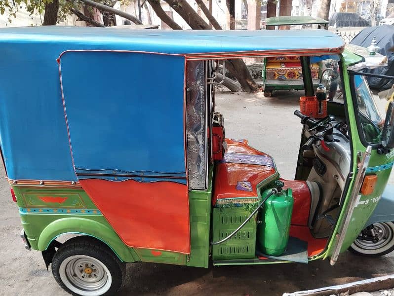 auto new Asia rickshaw 2 shark 6 seater 7