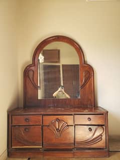 dressing table