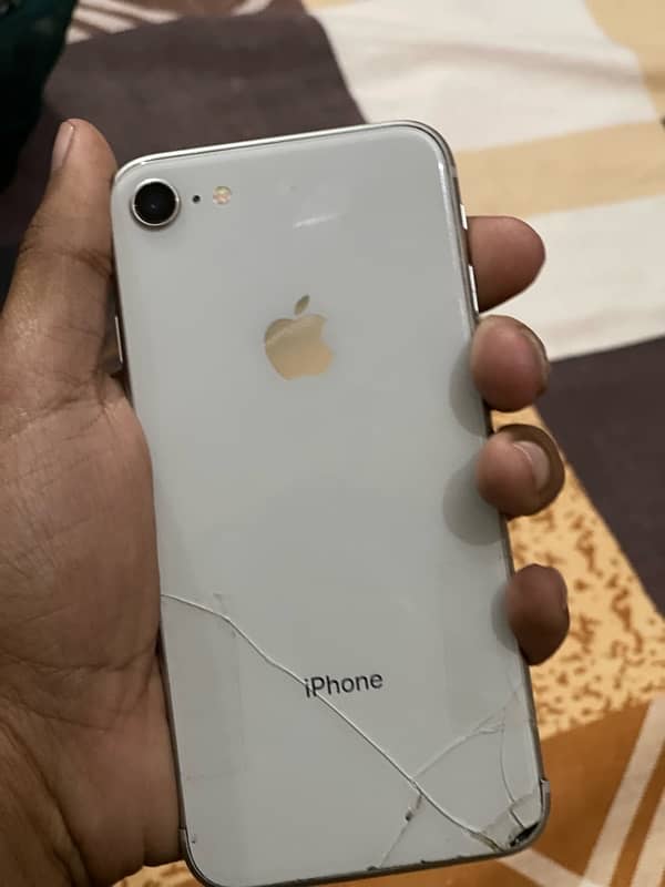 iPhone 8 Non PTA 2