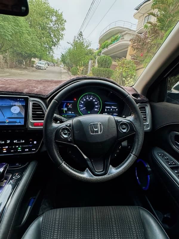 Honda Vezel Honda Sensing Z 2014 registered 2018 3