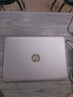 Hp elitebook 725 G4 AMD A8 processor 8gb ram 180gb m2