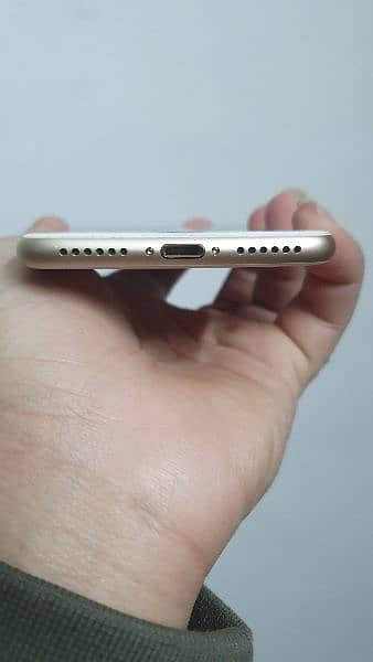 Iphone 7 Non Pta 10/10 Condition guaranteed pack phone 3