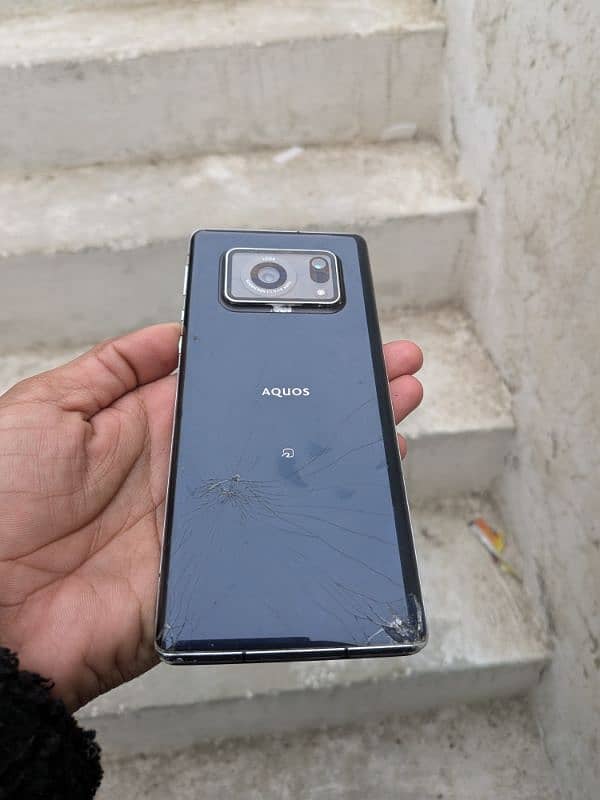 Aquos R6 12 gb 128 gb 7