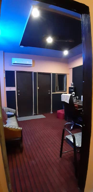 200 Yard 2 bed Lounge Office with Big Studio Room for Sale on Main University Road 5