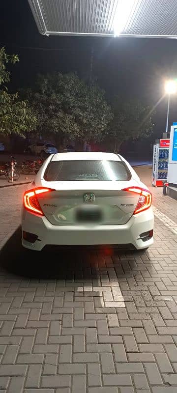 Honda Civic 2017 3