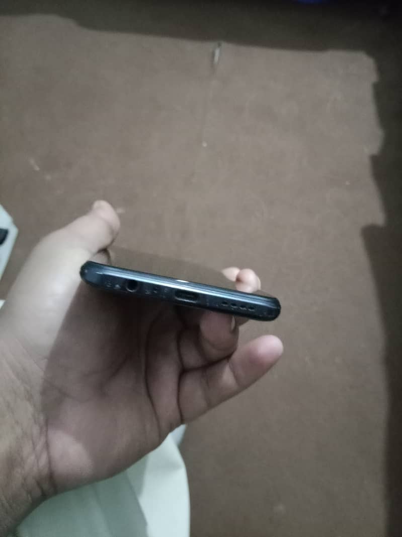 Vivo V19 4