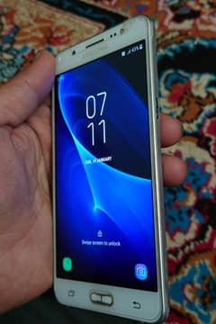 I am selling j5 6 AMOLED  display dual sim official pta prove