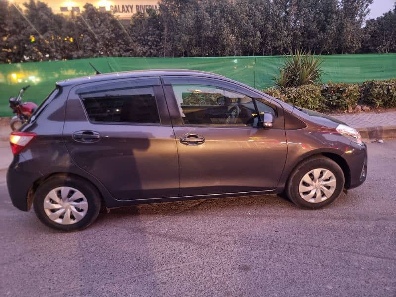 Toyota Vitz 2017 4