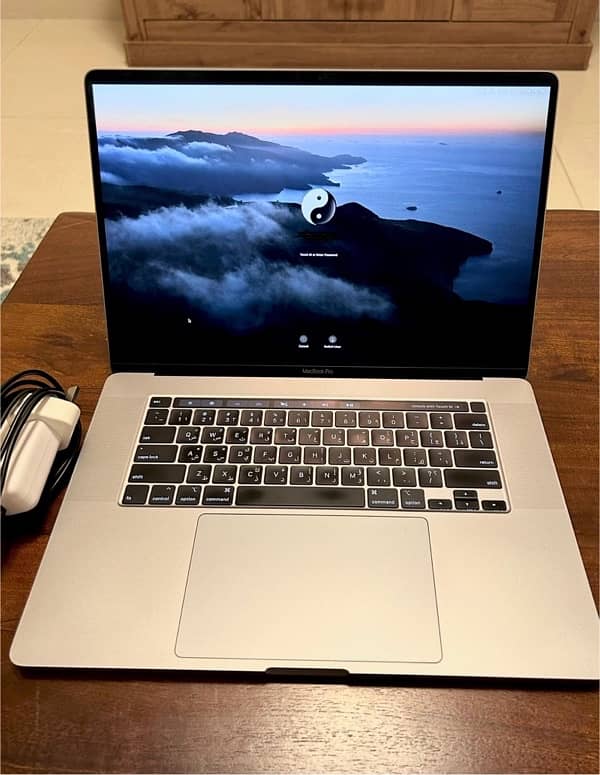 MacBook Pro Model 2019 0