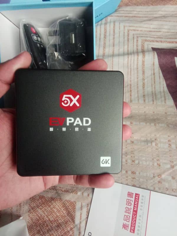 2GB 32GB GOOGLE VOICE REMOTE ANDROID TV BOX 5