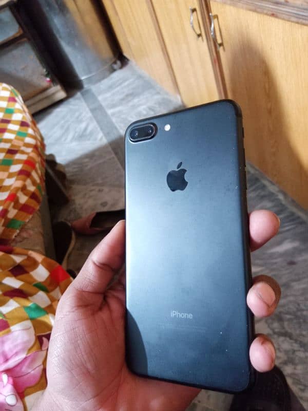 I phone 7 plus black 0