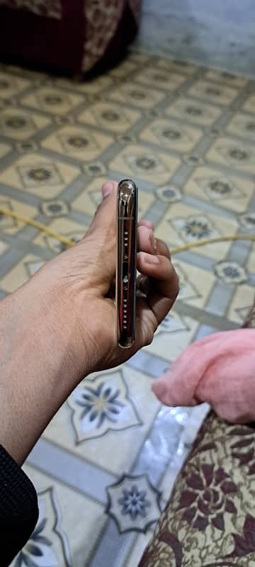 iphone xs sell lush condition pta approved 256gb 1