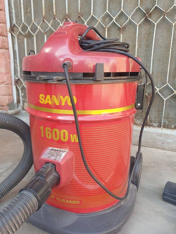 Sanyo Vacuum Cleaner BSC-970 1