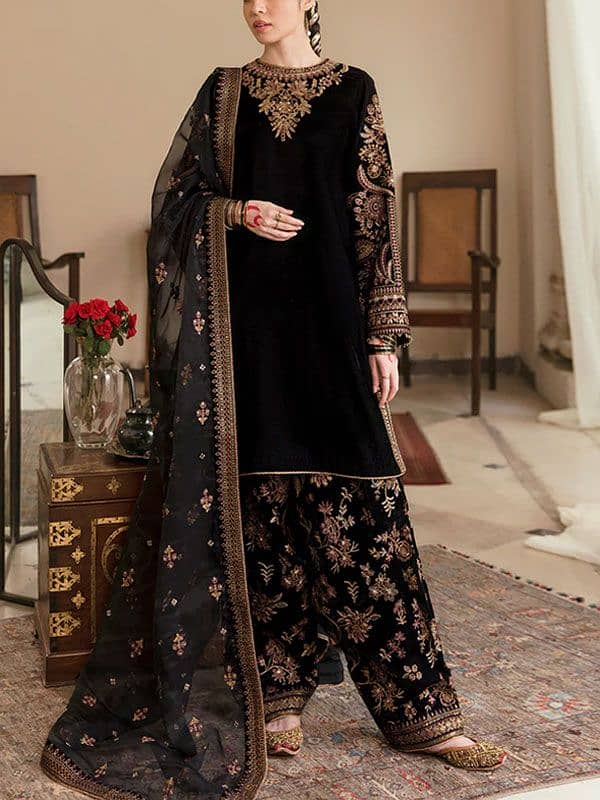 Luxury Embroidered Black Velvet Wedding Dress 0