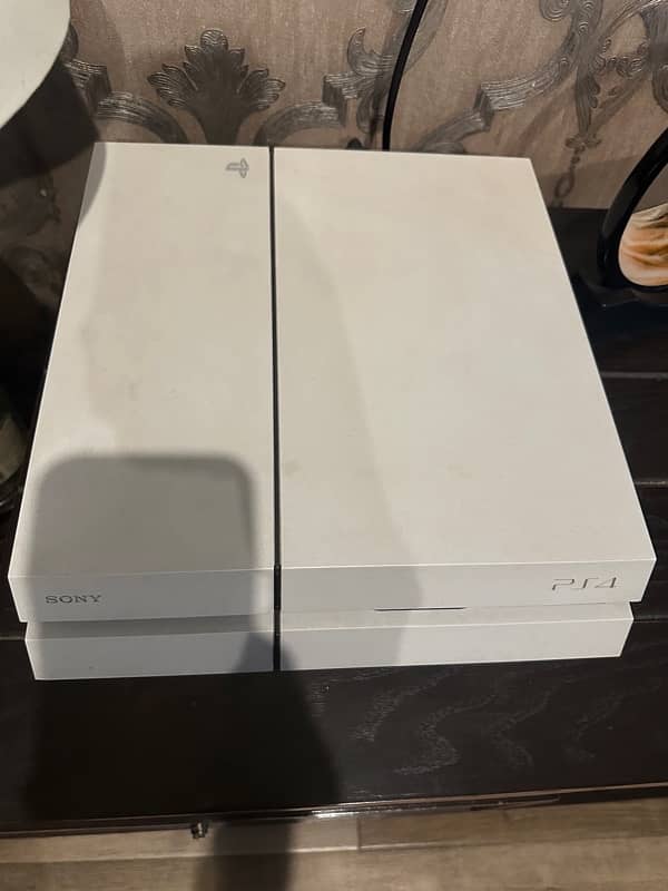 PS4 Glacier 1 TB jailbreak-mint condition 2