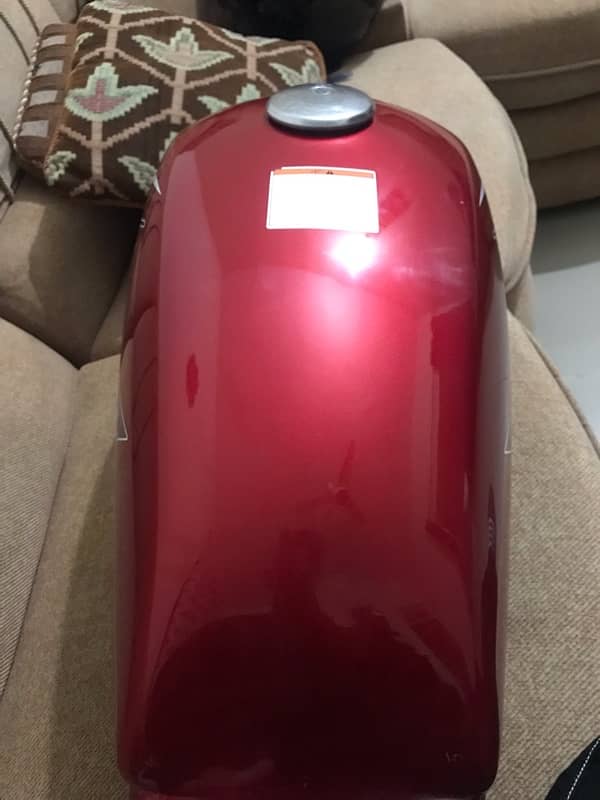 suzuki gs 150 tank brand new used for 1 month 3