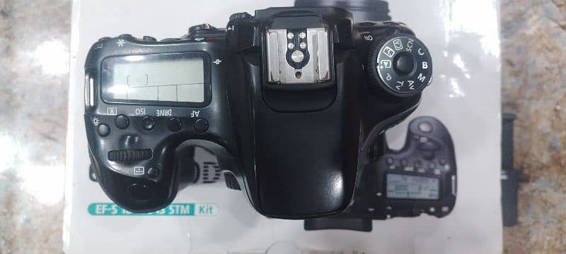 canon 70d body 8