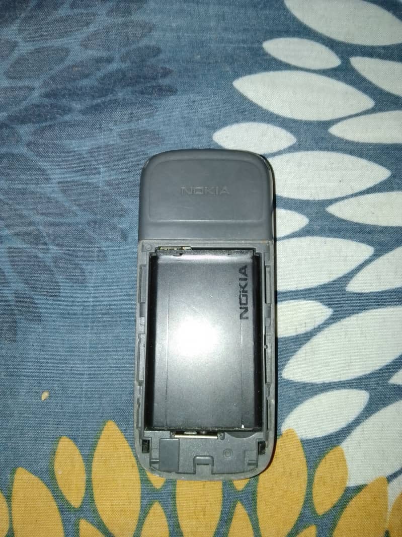 Nokia 1200 Orignal piece hai. 03180024006 2