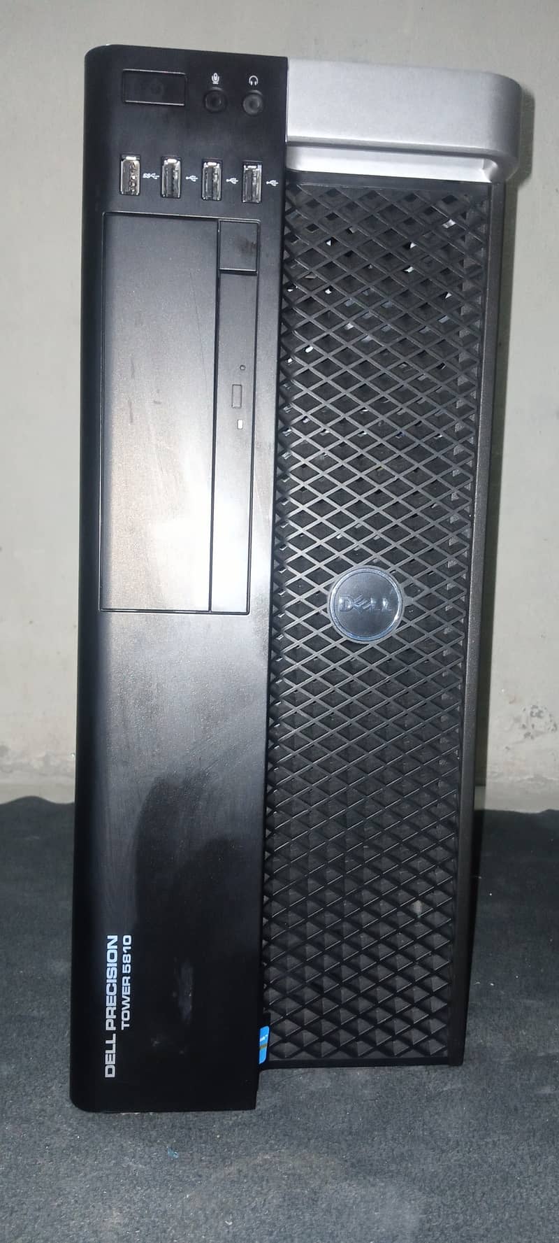 Dell T5810 / E5 1620 V3 / 8GB Ram / 500GB Hard 0