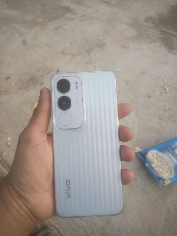 vivo y19s model ha bilkul new ha instalmant pe lya ha 1