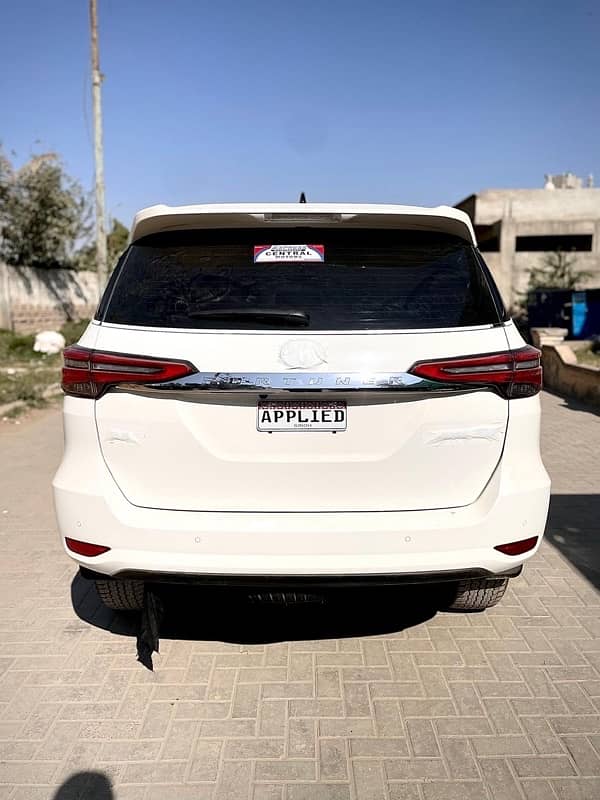 Toyota Fortuner Sigma 2023 diesel 3