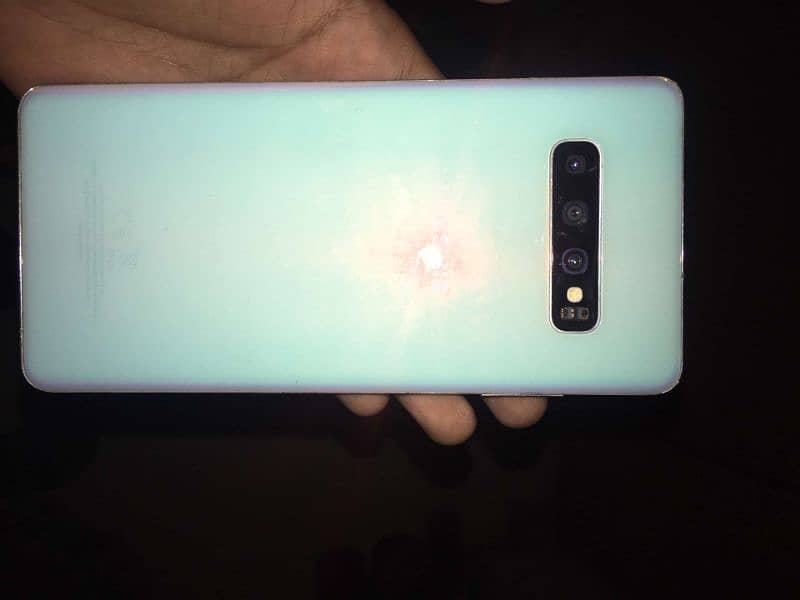 samsung S10 plus 1