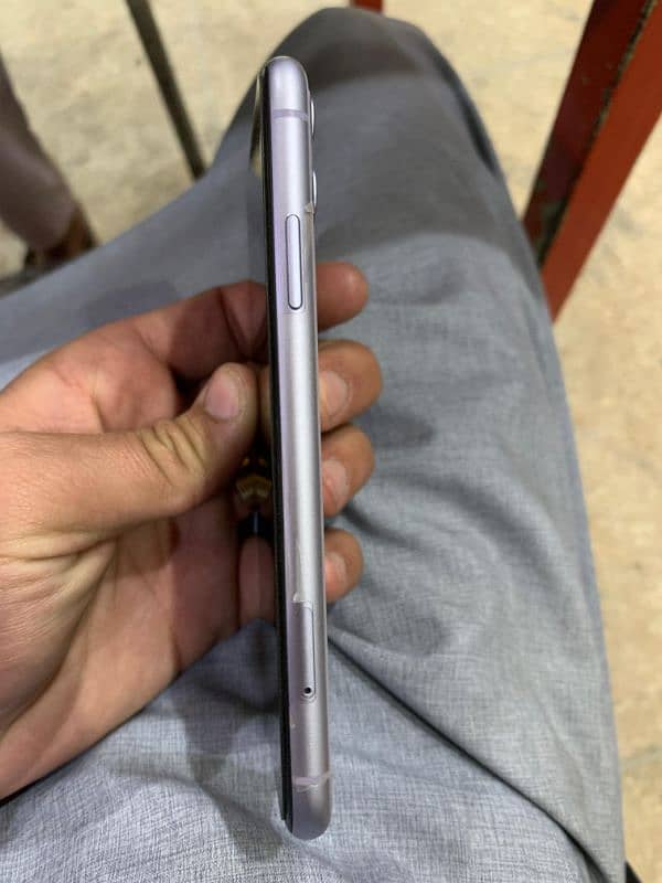 iphone 11 JVfor sale 128gb excellent condition 10/10 urgent sale 4