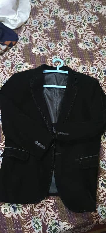 coat valvat good condition Mai h 0