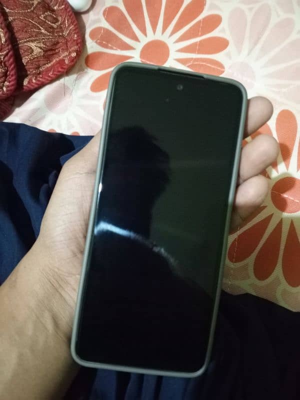 Tecno Camon 18 with box charger 2