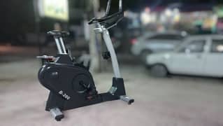 Commertial upright magnetic bike exercise cycle cycling cross trainer