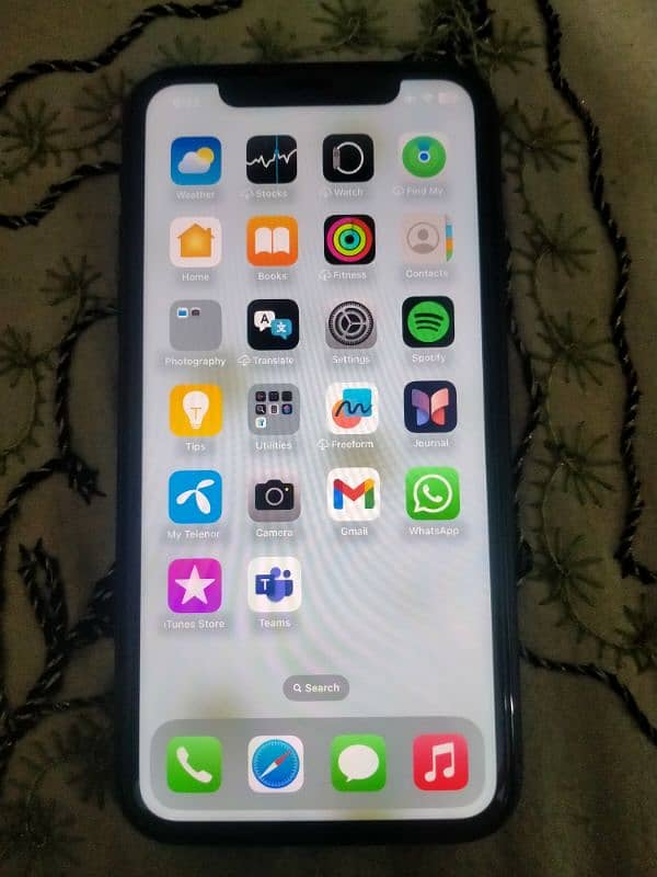 I phone 11 64 GB 1